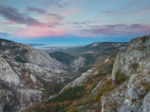 Alba Val Rosandra/Jutro v Dolini Glinščice - Photo by Roberto Valenti